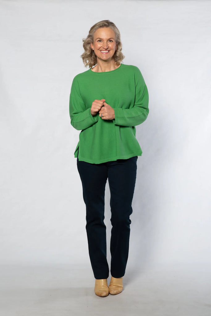 Fine Gauge Round Neck Sweater - Green