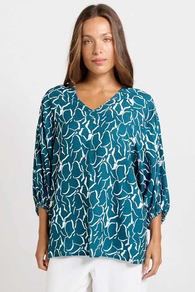 Bella Linen Blend Blouse By Betty Basics - Teal Petal Print