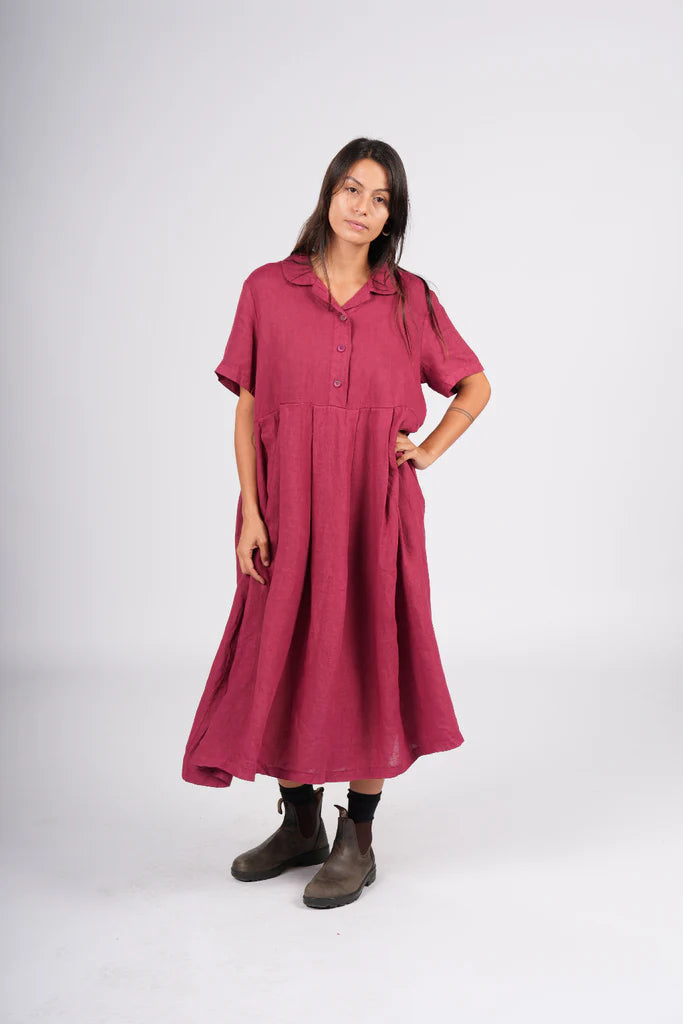 Vianne Linen Dress With Collar - Barn Red