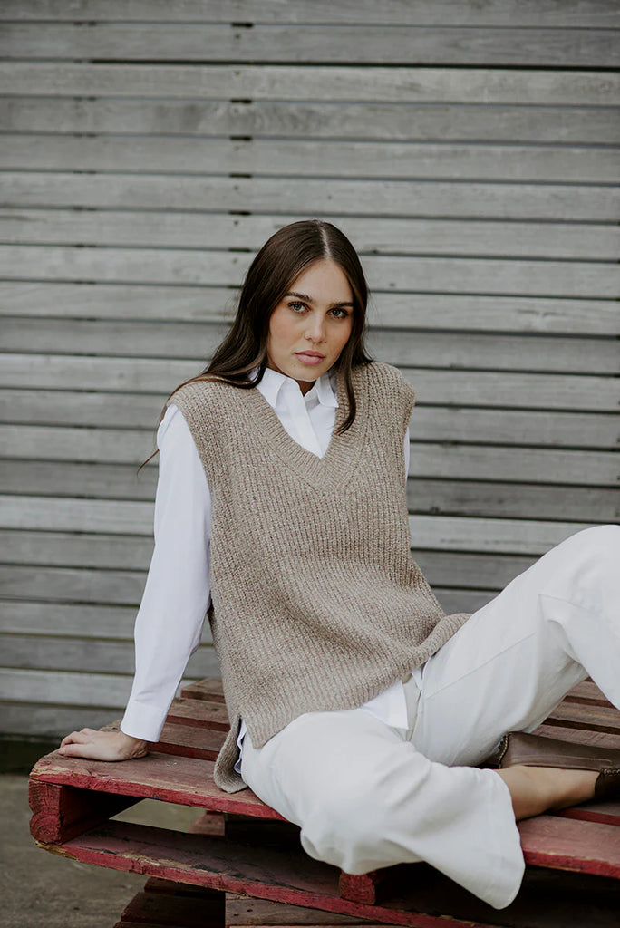 Half Cardi Relaxed Vest By Bella - Latte